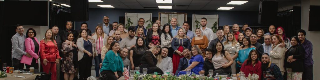 Manos entrelazadas, corazones restaurados — el Ministerio de Matrimonios en Celebración Cristiana es un espacio para sanar, reír y amar con propósito.